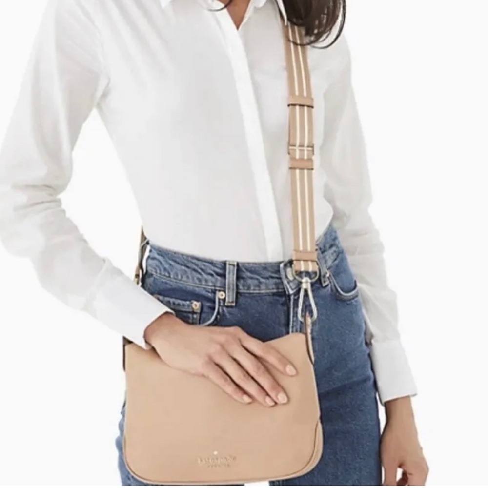 Kate Spade Small Rosie Crossbody Bag in Light Fawn